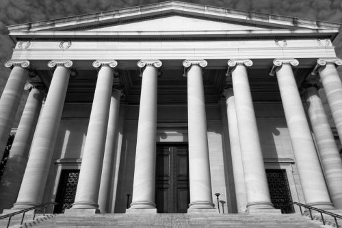outside view of dc landmark courts